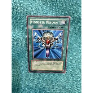Yu-Gi-Oh! Monster Reborn SDP-035 | Starter Deck Pegasus | Vintage Magic Card